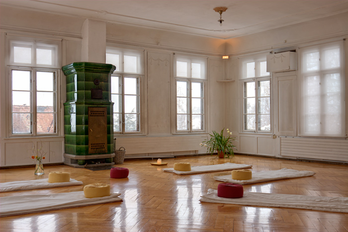 Yoga-Kurse im Rösslisaal in Trogen